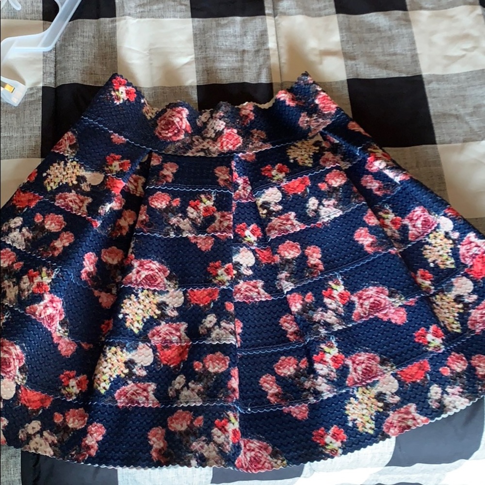 Flowered skirt